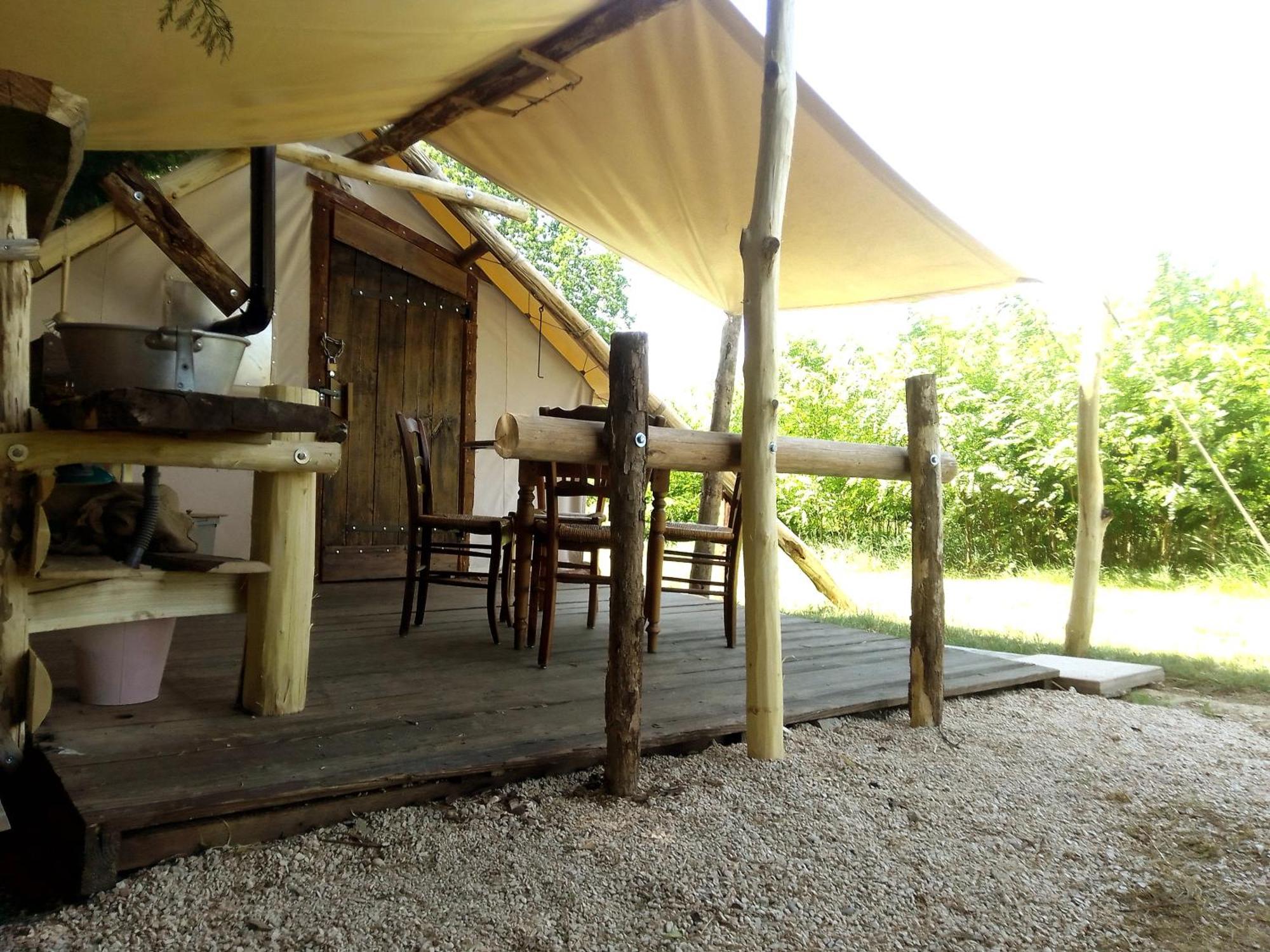 Tente Trappeur Ada, Au Jardin De La Vouivre Saint-Vincent-en-Bresse Zewnętrze zdjęcie